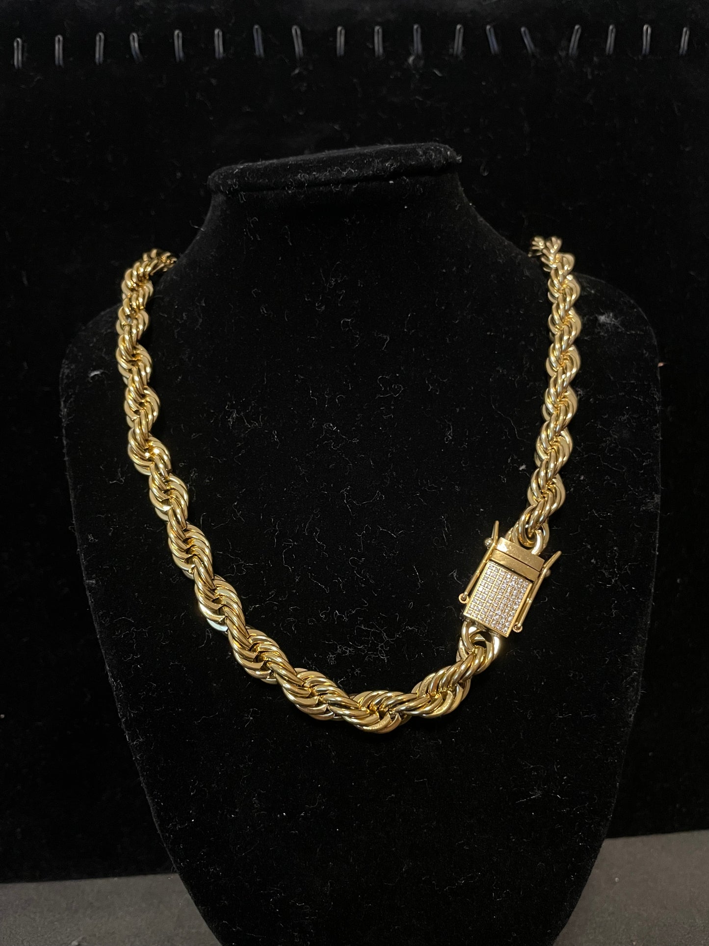 Guld Cordell halsband (diamant lås)